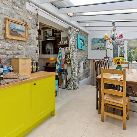 Willow Holiday home