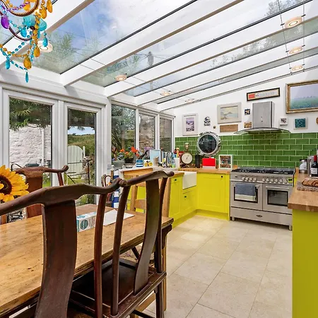 Holiday home Willow St Just